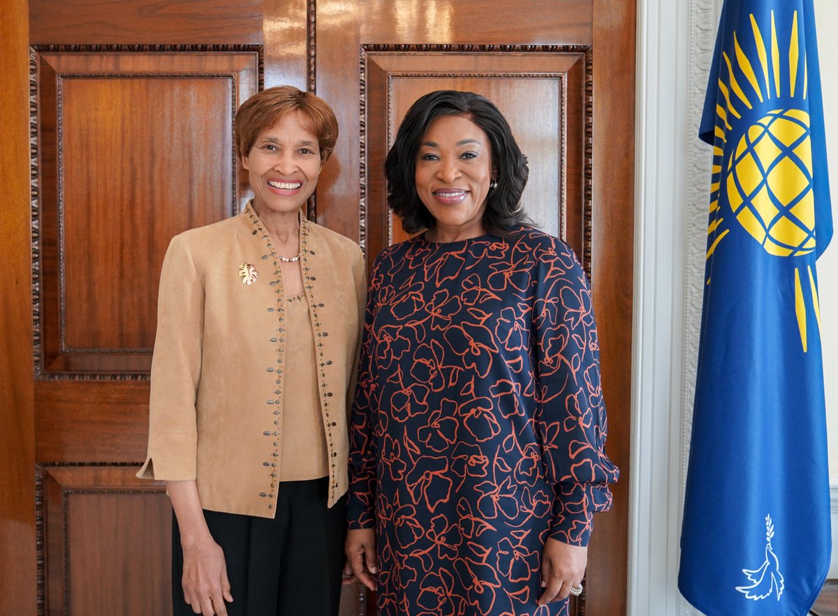 SGCommonwealth's tweet image. Digital transformation is part of my vision for a #StrongerCommonwealth – one that drives inclusive trade and unlocks opportunity for women and youth.
I was pleased to meet with the @CTO_ICT Secretary-General, Bernadette Lewis, on our shared digital agenda.
We spoke about…