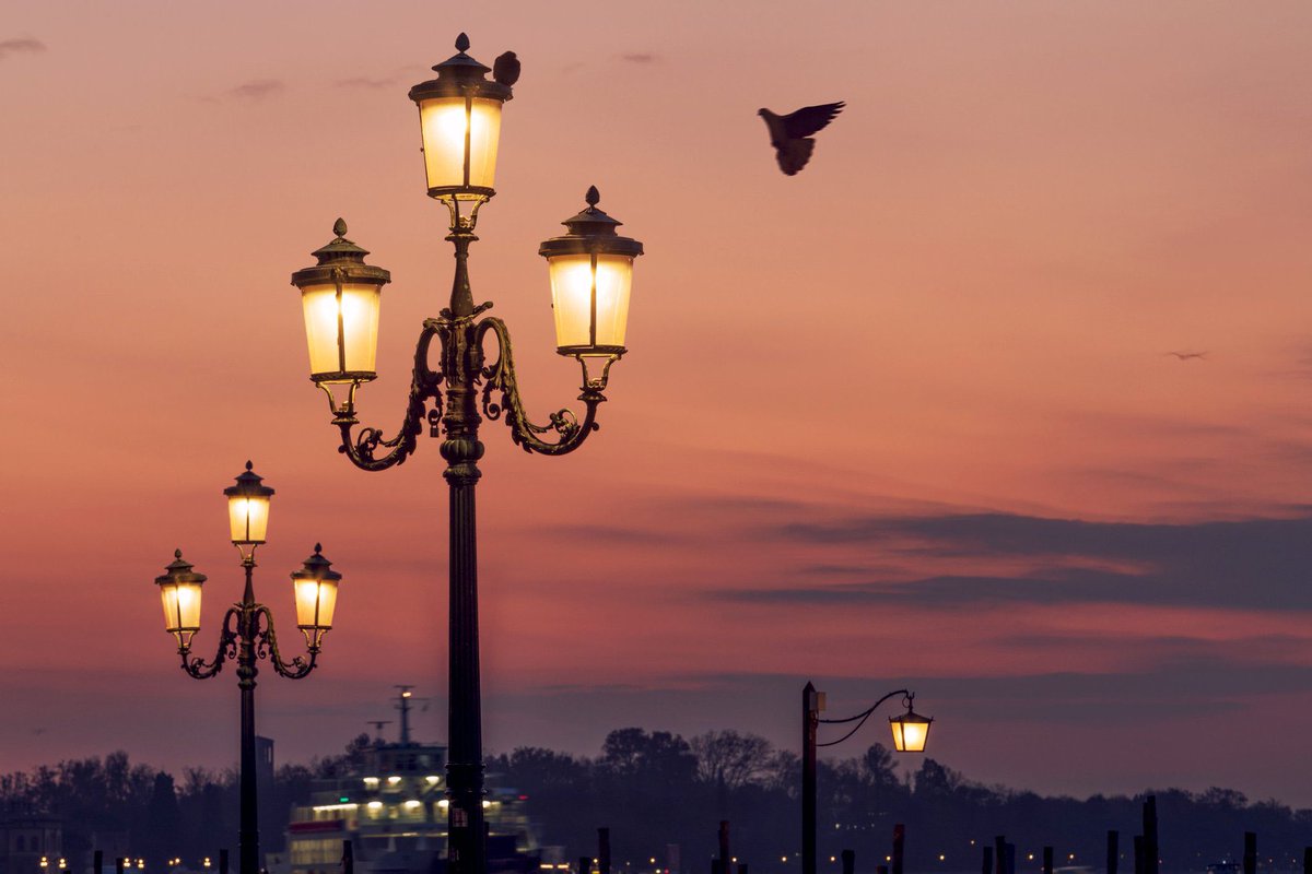 mahlenr's tweet image. the night world could be so much more beautiful and pleasant, if we only cared a little more about how experiences make us feel