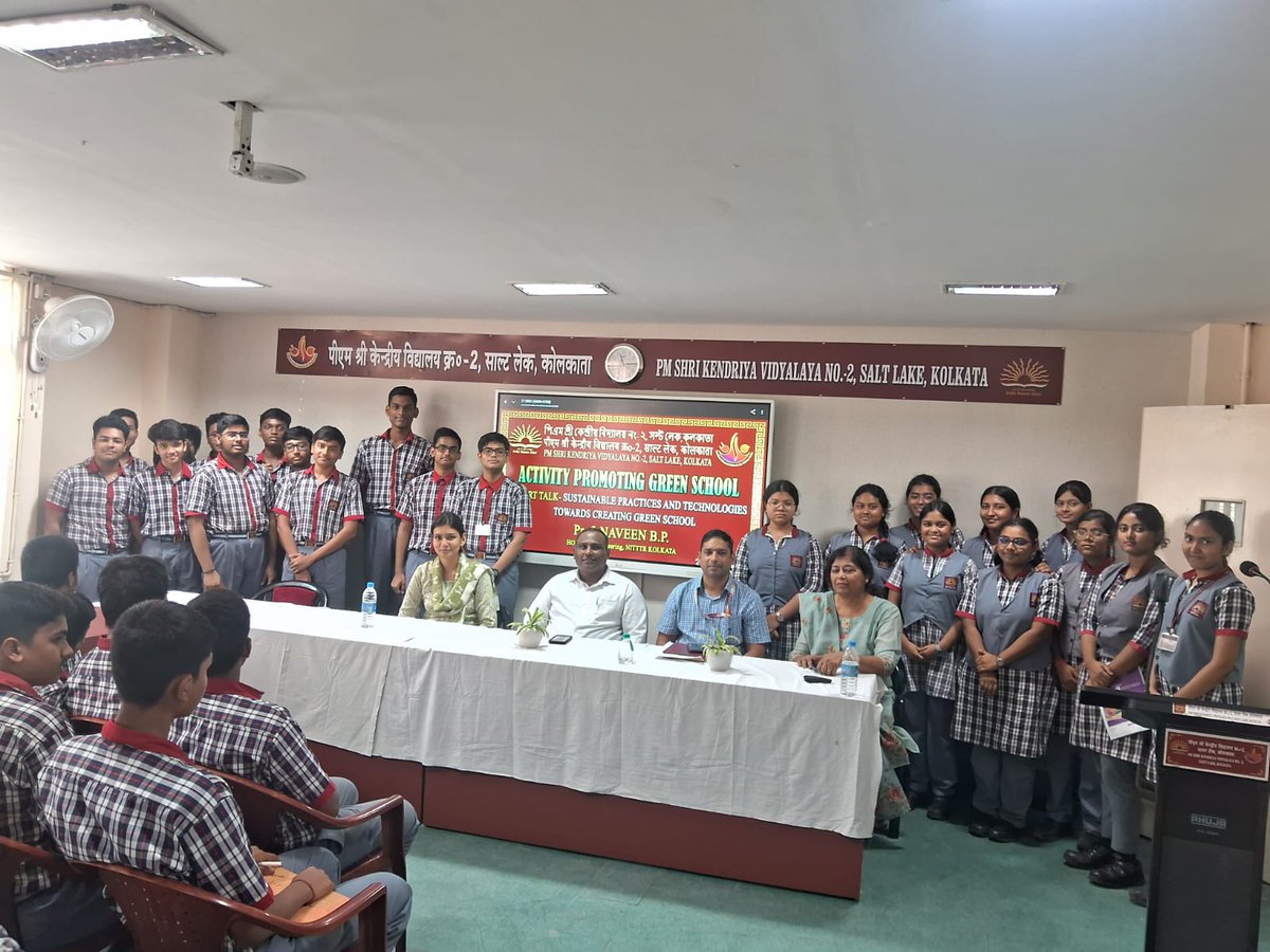 kvno2saltlake1's tweet photo. @EduMinOfIndia @KVS_HQ @kvsrokolkata #PMSHRI #Expertalk on Green School was conducted in PMSHRI KV No.2 Salt Lake Kolkata on 21.07.2025. Prof.Naveen B.P. from NITTR was the chief speaker for this event who delivered his talk on Green School and sustainability. https://t.co/NzIWsMnPdz