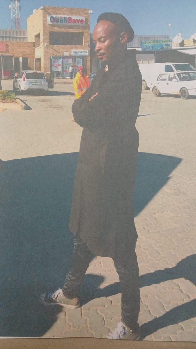 Am_Blujay's tweet image. The Galeshewe Family Violence, Children and Sexual Offences Unit (FCS) is seeking the public’s help in locating a man known as Mbodla in connection with a rape case that occurred on Saturday, 12 July 2025, in Santa Zone 2, Galeshewe. The victim, who had gone out with friends, was…