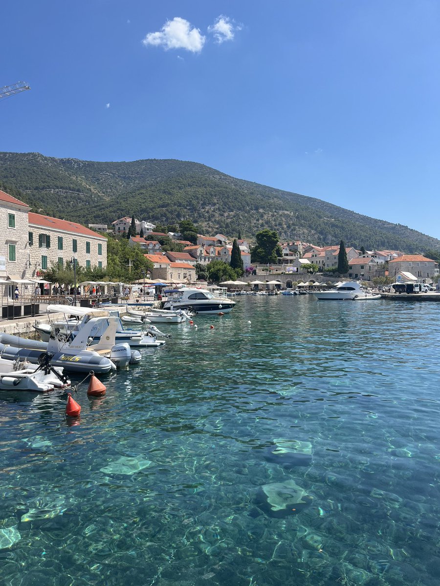 hanseymour's tweet photo. Sunny days ☀️ #Bol #Brac #Croatia 🇭🇷 https://t.co/d2ssA21PSa
