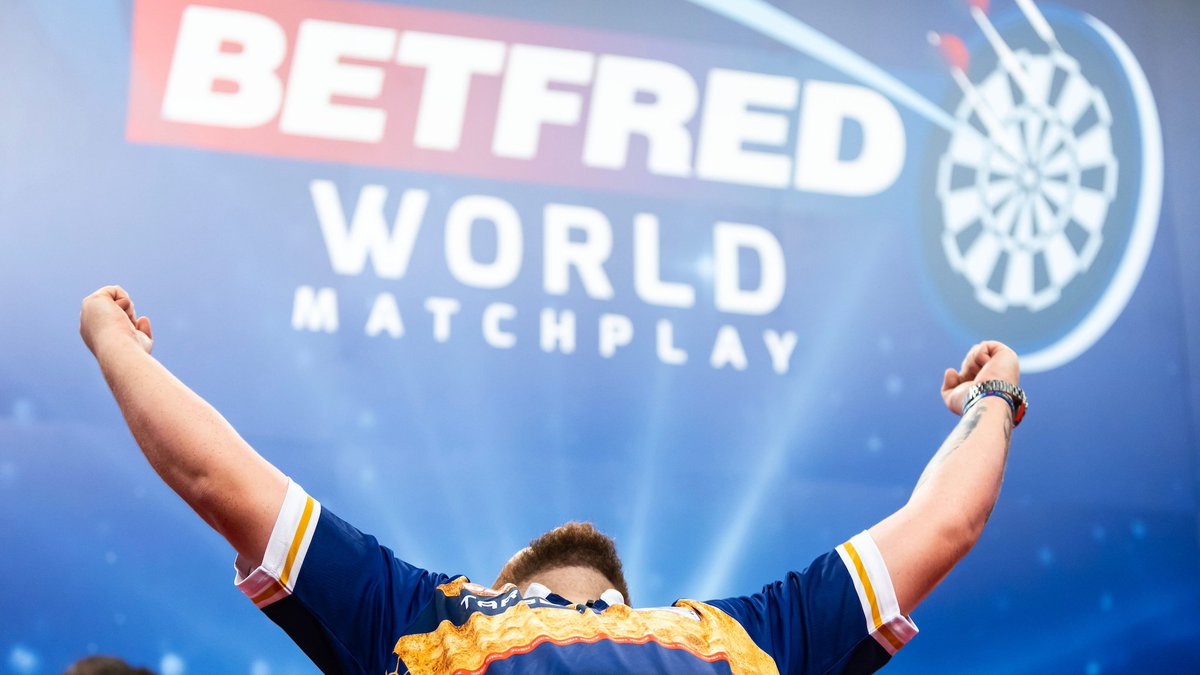 Darts World Magazine tweet media