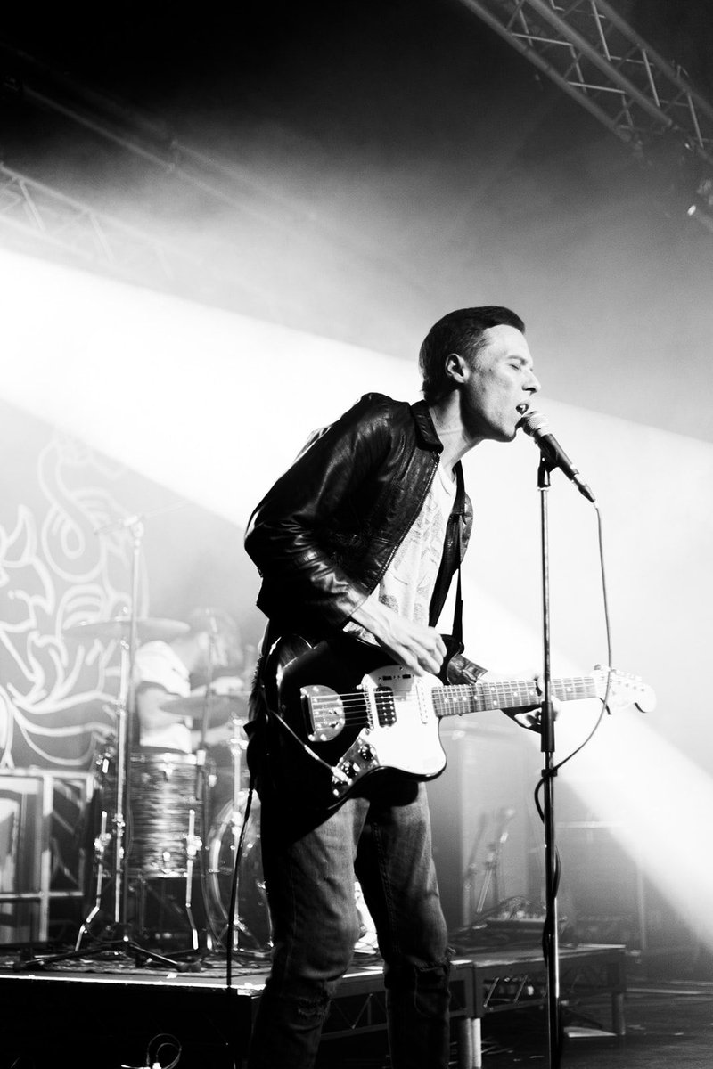 The Cribs tweet media