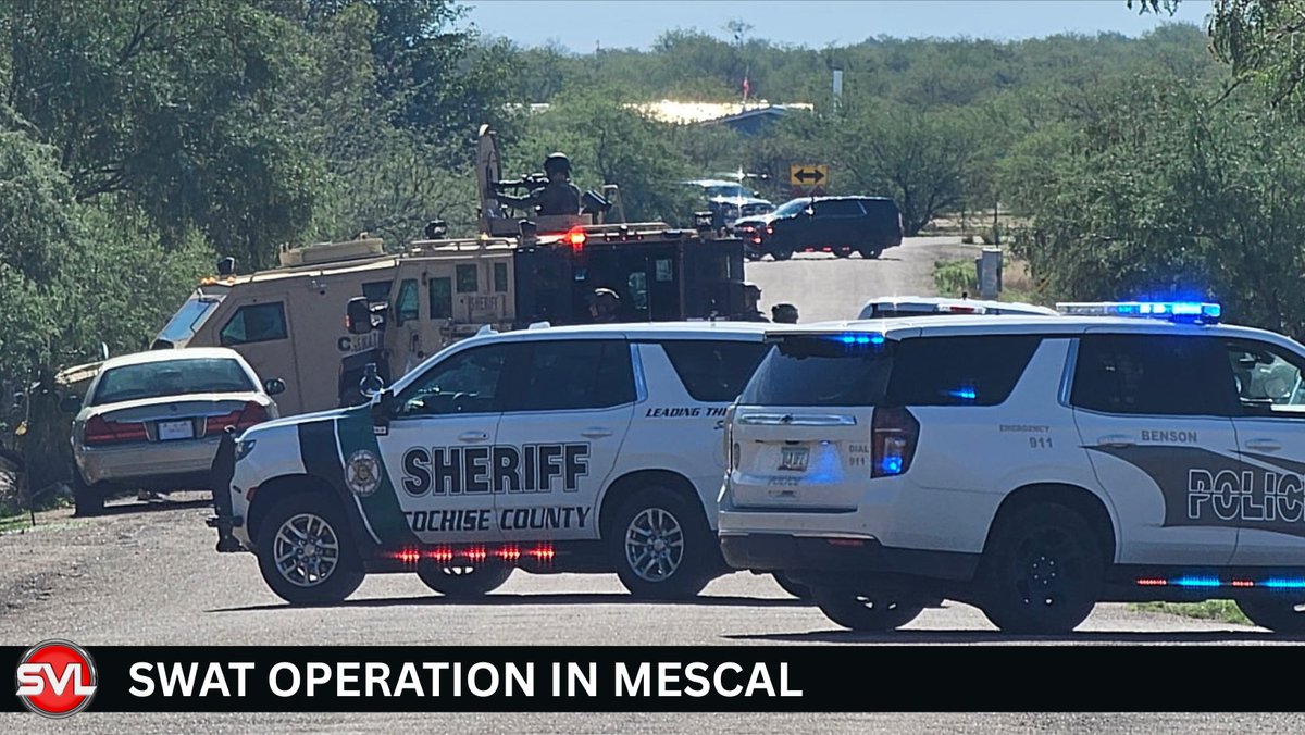 SierraVistaLIVE's tweet image. SWAT RAIDS WEDNESDAY MORNING:
The Cochise County SWAT Team raided two locations in Mescal Wednesday morning. Multiple flash bangs could be heard coming from the first one on Lovell Rd around 6:00am. Around 8:30am, SWAT vehicles descended on another house on Rice Rd and began…
