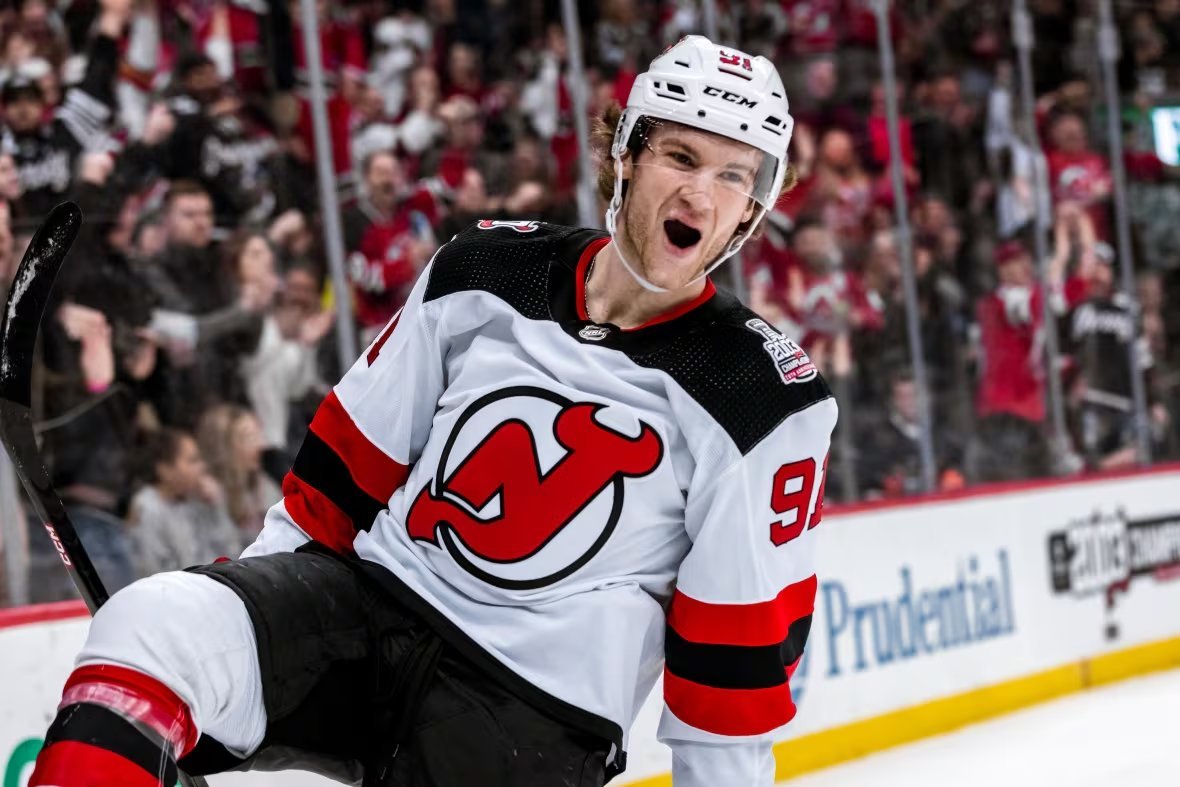 NJD_OnTheRush's tweet image. 🚨 NEW for #DOTR 🚨
What will the #NJDevils do with Dawson Mercer? Some potential trade fits, but also why bringing him back is far from the worst outcome.
Free post 🔓. Link 🔗: devilsontherush.substack.com/p/devils-merce…
