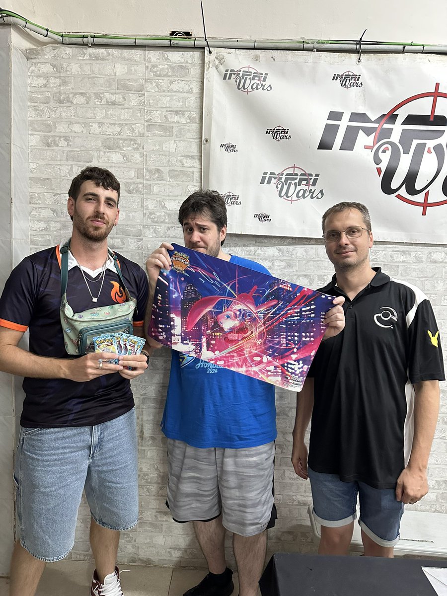 Torre Quemada | Un Pódcast de Pokémon TCG (@torrequemadatcg) on Twitter photo Este pasado fin de semana lo tuvimos completo
Gracias a todos los jugadores que se pasaron el sábado por los challenge organizados. Tremendo picking 👀
Además en el primer cup de la temporada organizado por <a href="/alakusab/">Alakus</a>:
<a href="/gergoon_/">✖️GeRGooN✖️</a> llegó al top 8
<a href="/Victor_PTCG/">Victor de Torres | Torre Quemada</a> llegó a la final
🫡 Este pasado fin de semana lo tuvimos completo
Gracias a todos los jugadores que se pasaron el sábado por los challenge organizados. Tremendo picking 👀
Además en el primer cup de la temporada organizado por <a href="/alakusab/">Alakus</a>:
<a href="/gergoon_/">✖️GeRGooN✖️</a> llegó al top 8
<a href="/Victor_PTCG/">Victor de Torres | Torre Quemada</a> llegó a la final
🫡