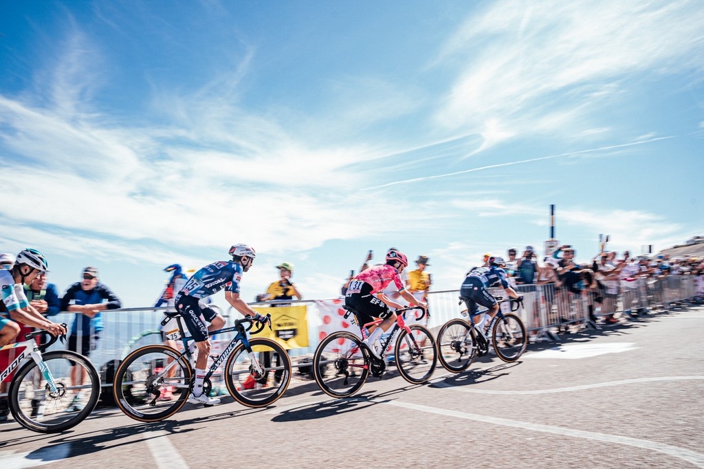 rouleur's tweet image. Tour de France 2025 stage 18 preview: The queen stage
It's crunch time at the Tour de France, as the race enters the high Alps with three hors catégorie climbs on the agenda for the day
Read more: l8r.it/j5FN