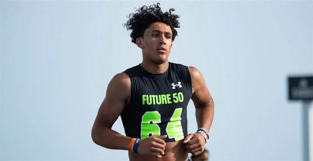 ttjharden8's tweet image. Four-star 2027 ATH Colt Lumpris received an offer from #Florida in late May, and made it to campus in June for the “Grille in the Ville” cookout.
His relationships with the staff have only grown since, and the Gators are an early contender.
“I’m definitely considering them.”…