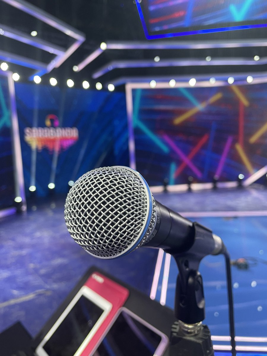 18.45. Canale 5. 🎵🎧
#Sarabanda