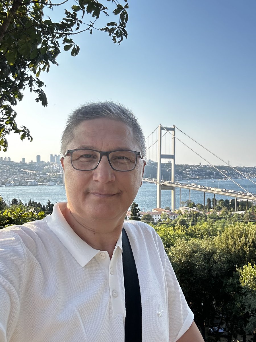 15 Temmuz Şehitler Köprüsü sadece iki kıtayı değil, iki yüreği birleştirir artık: milletin iradesiyle yazılmış destanı ve o destana can veren şehitlerin hatırasını.
Unutmadık, unutturmayacağız.
#15Temmuz #ŞehitlerKöprüsü #VatanSağolsun 🇹🇷