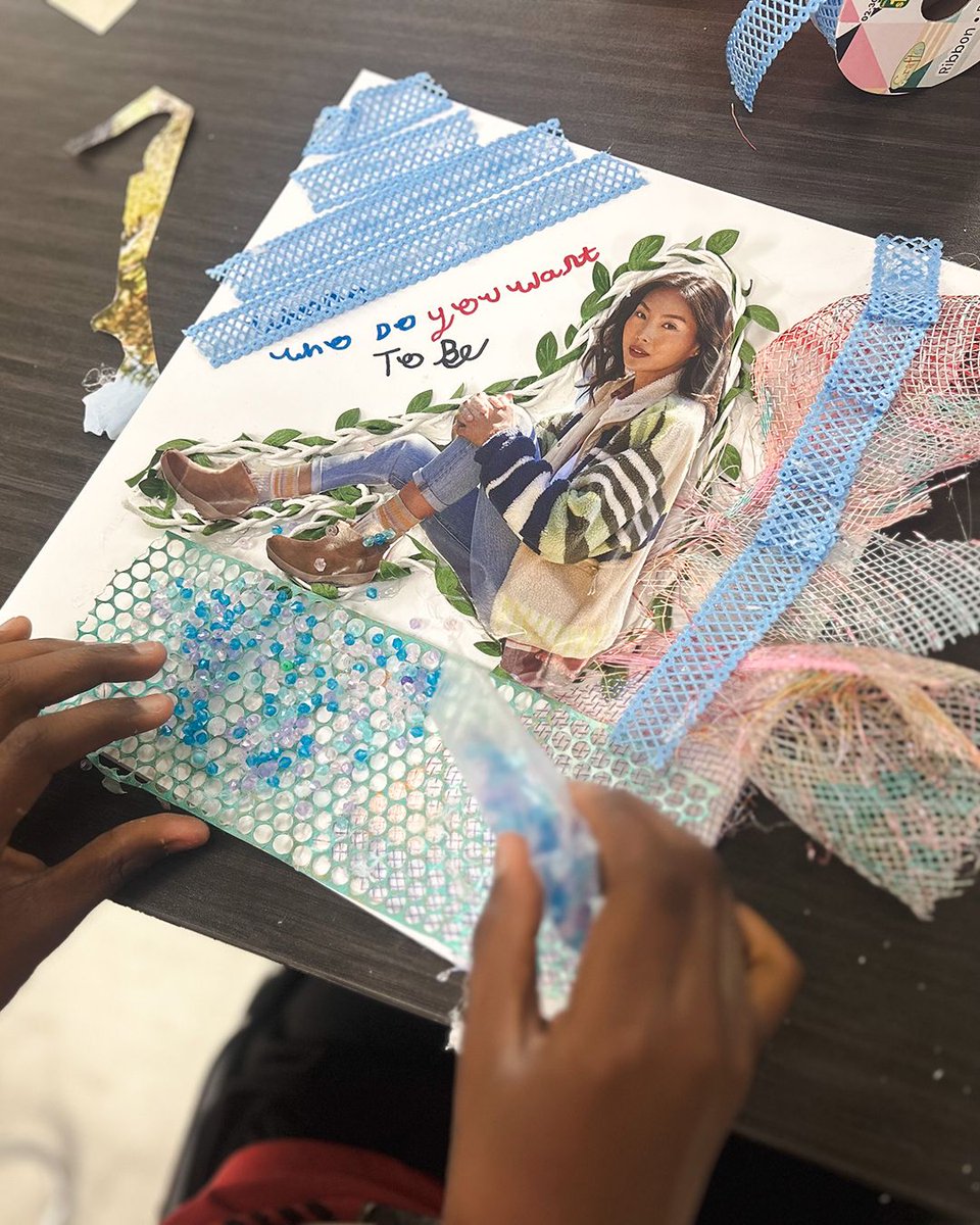 londonlibrary's tweet image. Teens turned scraps into epic collages! 🔥
Check out the creativity! There are 3 more sessions of our free Fashion Collage workshops with artist Molly Grundy coming up. Don’t sleep on this one.
Register here: buff.ly/Q8zIhCY