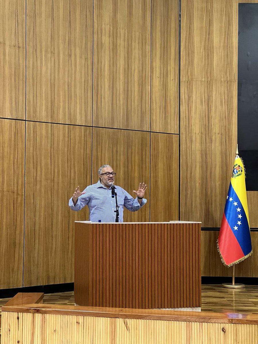 📈El economista José Gregorio Hernández destaca un dato clave: las reservas promedio de alimentos continúan aumentando, asegurando mayor estabilidad y seguridad alimentaria para el país.