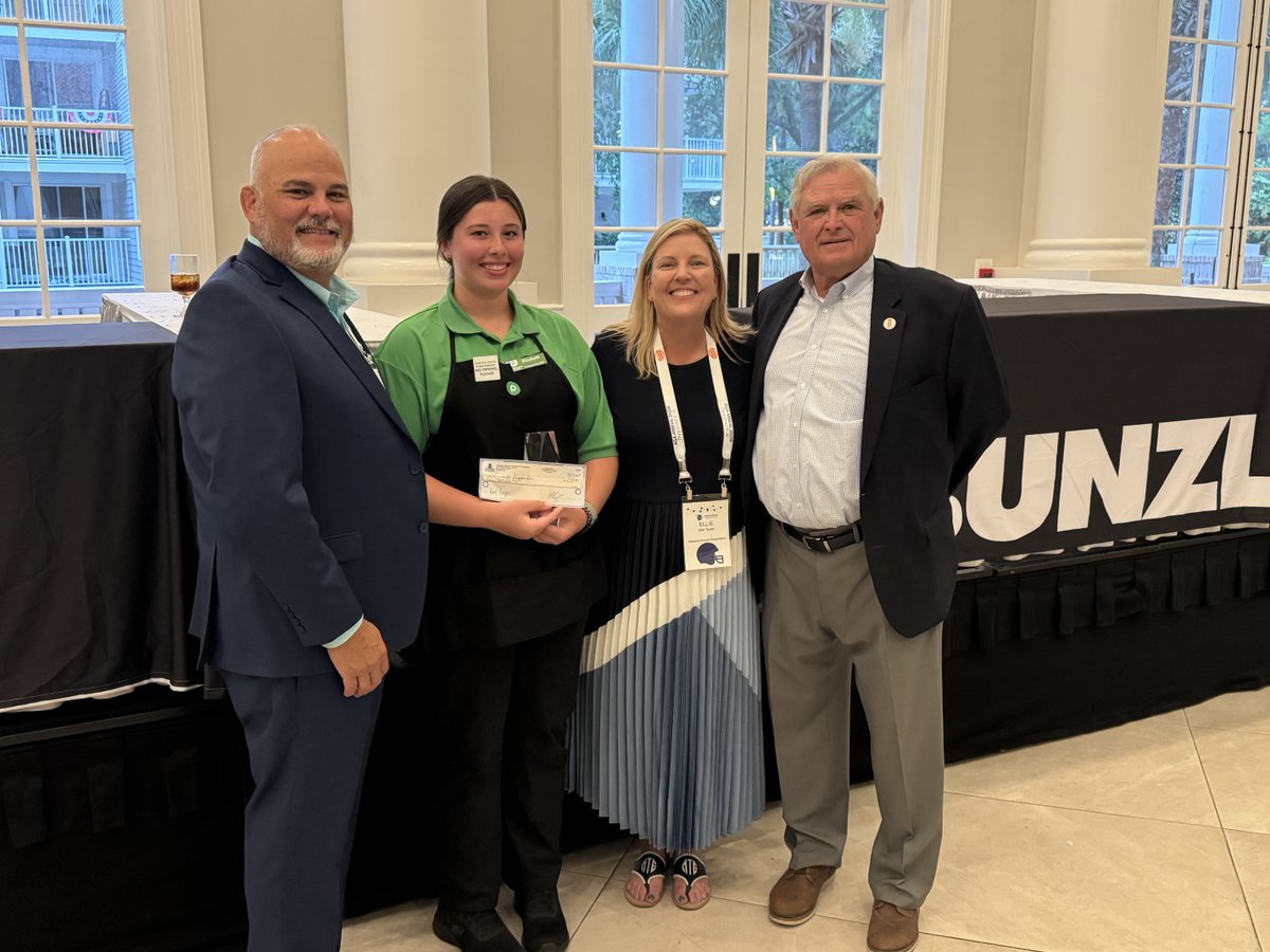 Alabama Grocers Assn (@alabamagrocers) on Twitter photo 🥇 The 2025 Best Bagger Competition brought top talent to #AGA2025!
Congrats to Elizabeth Ripperdan (Publix) for taking the win! She’ll represent Alabama at #NGA2026 in Feb, competing for the $10K grand prize! #BestBagger #AGAAnnualShow 🥇 The 2025 Best Bagger Competition brought top talent to #AGA2025!
Congrats to Elizabeth Ripperdan (Publix) for taking the win! She’ll represent Alabama at #NGA2026 in Feb, competing for the $10K grand prize! #BestBagger #AGAAnnualShow