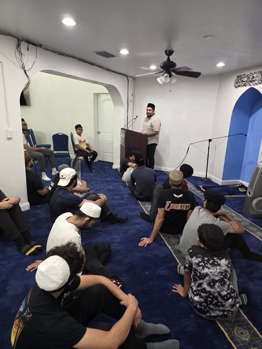 This past weekend, our youth participated in a camp at our mosque featuring prayers in congregation, engaging discussions about our faith, and brotherhood through fun activities.

#MKAMiami
#Brotherhood