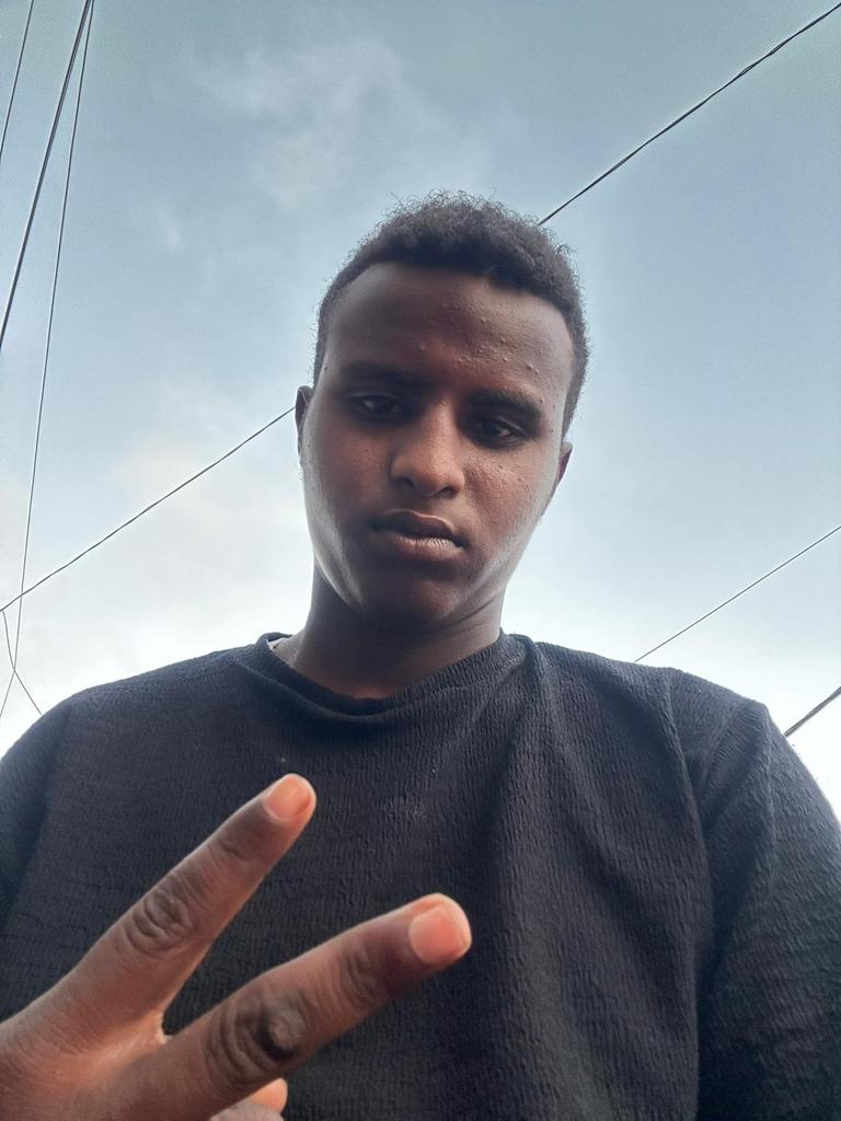 Urgent call for help 🚨

The agony of getting food and clear water became very tiring, I don't know what to say more! Support my family.

If you comment with 3 replys, you will help me. Make my post visible to everyone, even if by a dot.

chuffed.org/project/135556