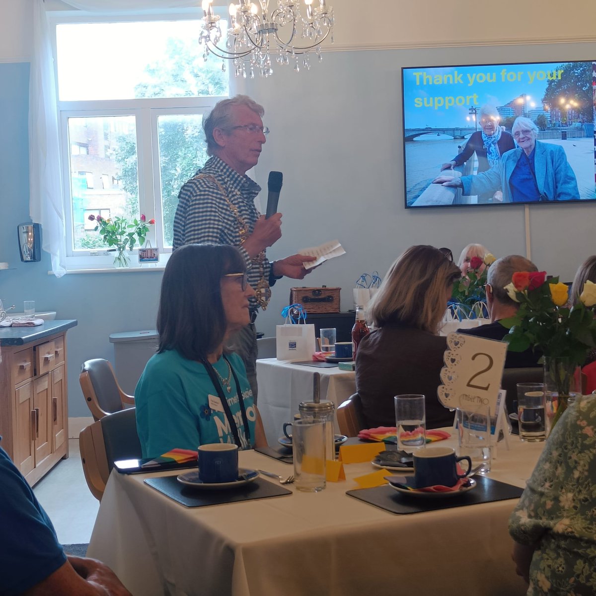 WandsworthMayor's tweet image. Walked to a lovely lunch party at Regenerate Rise in Putney celebrating 25 years supporting older people. Their amazing work with dementia care & post-hospital rehab continues—with a new residential unit on the way. Thank you, Regenerate Rise! 👏💙 #Putney