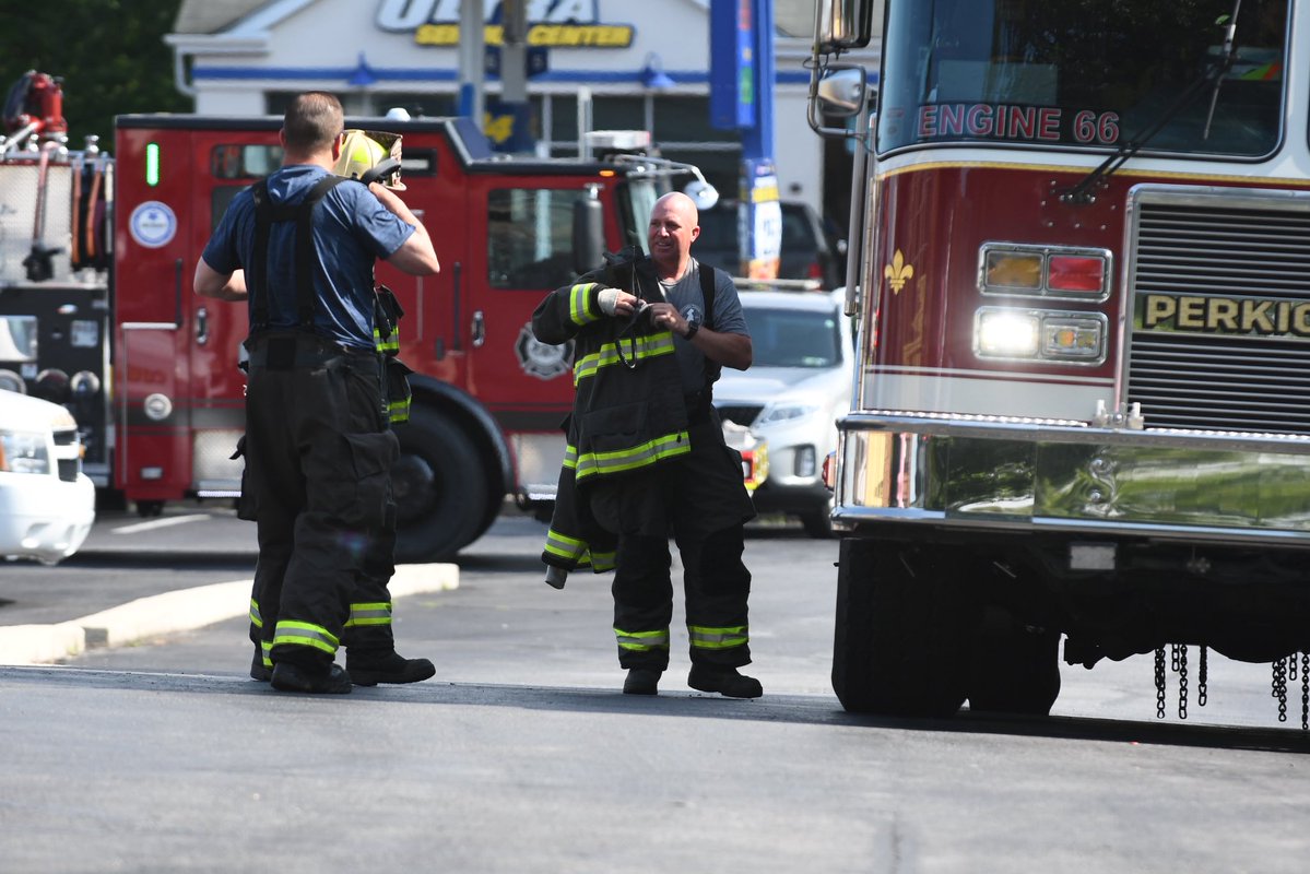 At 9:25am Wednesday, Engine 66 &amp; an all-volunteer crew were dispatched to the Limerick Diner at 411 W Ridge Pike in Limerick Twp for a report of a building fire. The caller reported seeing smoke &amp; smelling electrical.  Our volunteers were in service for about 40 minutes.
