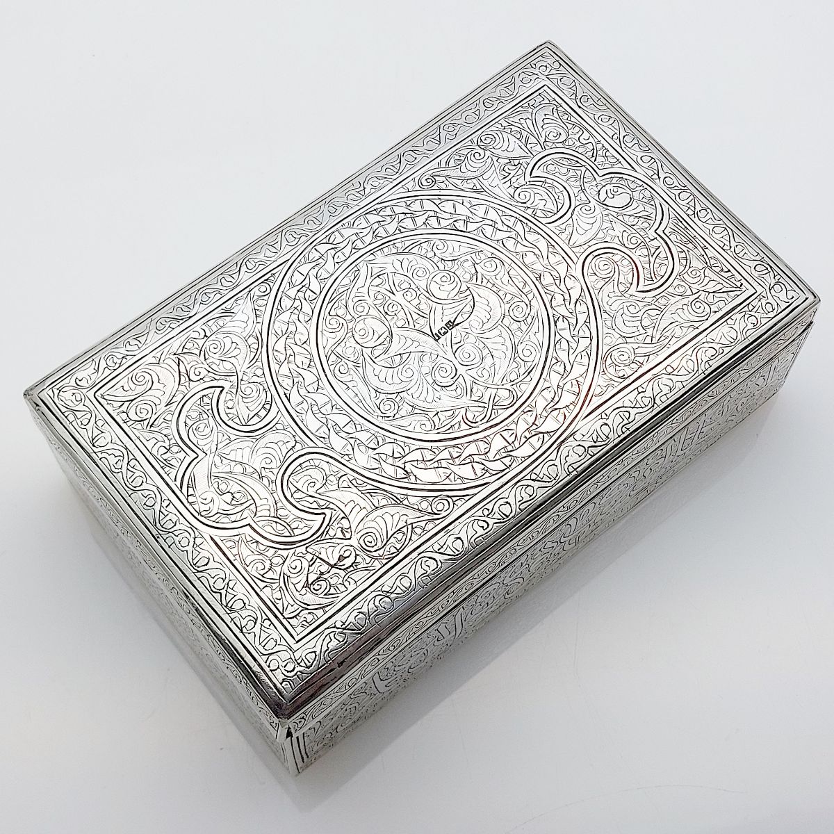 VKitsch's tweet image. Today's update of silver, cutlery &amp;amp; misc at 21:00BST includes some gorgeous pieces. Full preview here: vintage-kitsch.co.uk/wordpress/silv… #antiques #sterlingsilver #solidsilver #vintagecutlery #silverplate #vintage