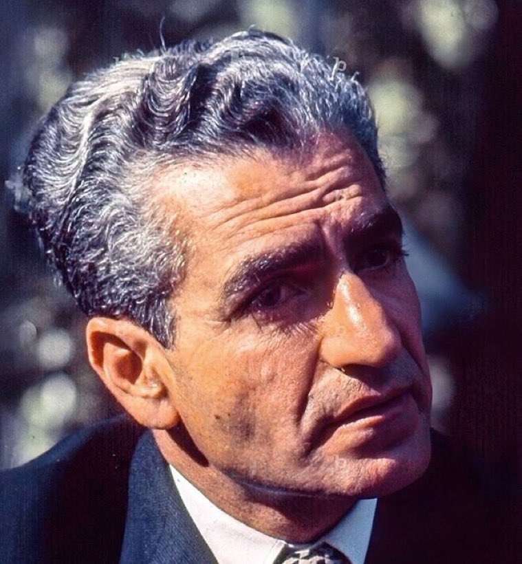 Monessezavar's tweet image. او رفت اما یادش،سایه سار وطن ماند♥️👑♥️
#شاه_من_خدای_من
#ننگ_بر_شورش۵۷ 💔
#ننگ_بر_سه_فاسد_ملا_چپی_مجاهد
تاابد#جاویدشاه