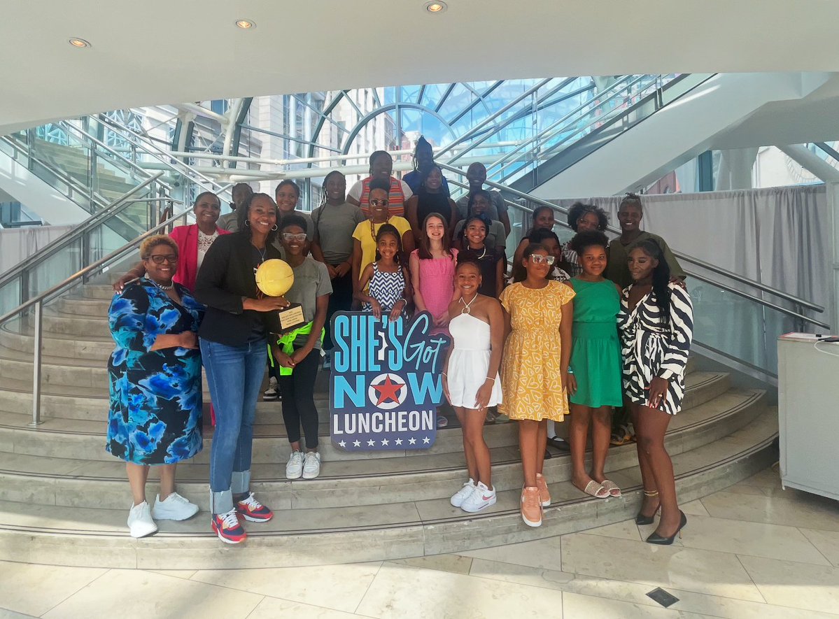 TheMindTrust's tweet image. 🏀 The Mind Trust partnered with The Helpppp Agency at the She's Got NOW Luncheon, a landmark WNBA All-Star Weekend event. Girls from @IndySLL sites at Witherspoon Presbyterian Church, Nanny’s Loving Care, and @RootedIndy attended and met Tamika Catchings and Cheryl Swopes!