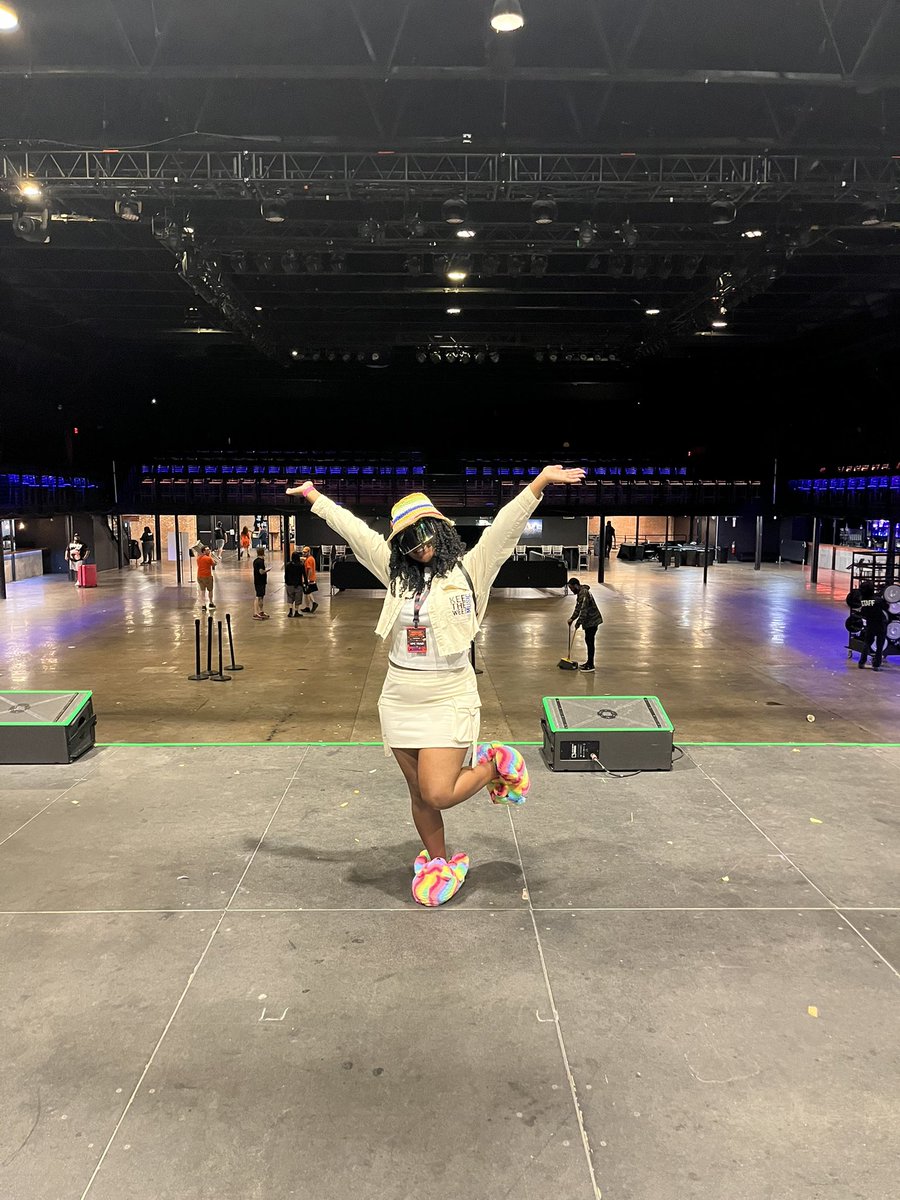 Keetheweeb's tweet image. NPC DTX 2025 OWES ME NOTHING!!! IM OVERJOYED AND FILLED WITH GRATITUDE…TEARS AS I TYPE THIS IN THE TSA LINE MAN😭🥹 this weeb had fun!!!
•
Thank you to @NerdcorePC for such an amazing weekend and @danielrustage and every fan that made this magical moment possible ❤️😭 (THREAD)