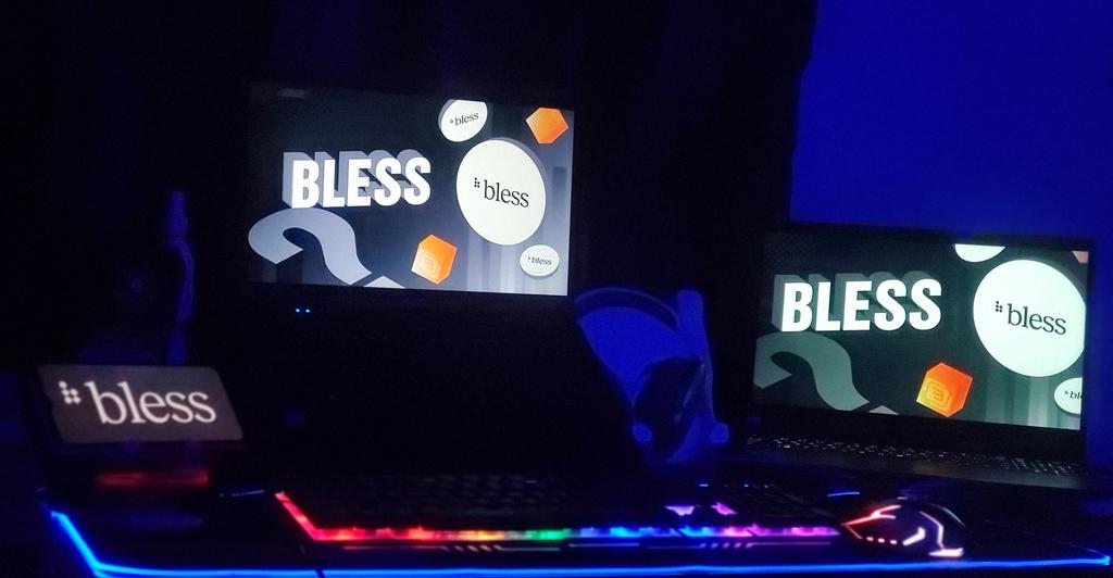 KayodeMich39661's tweet image. Most people charge their devices and scroll.
With @blessnetwork, mine earns while I sleep.
No trades. No noise. Just silent $BLS stacking.
Plug in. Chill. Let your device work for you.