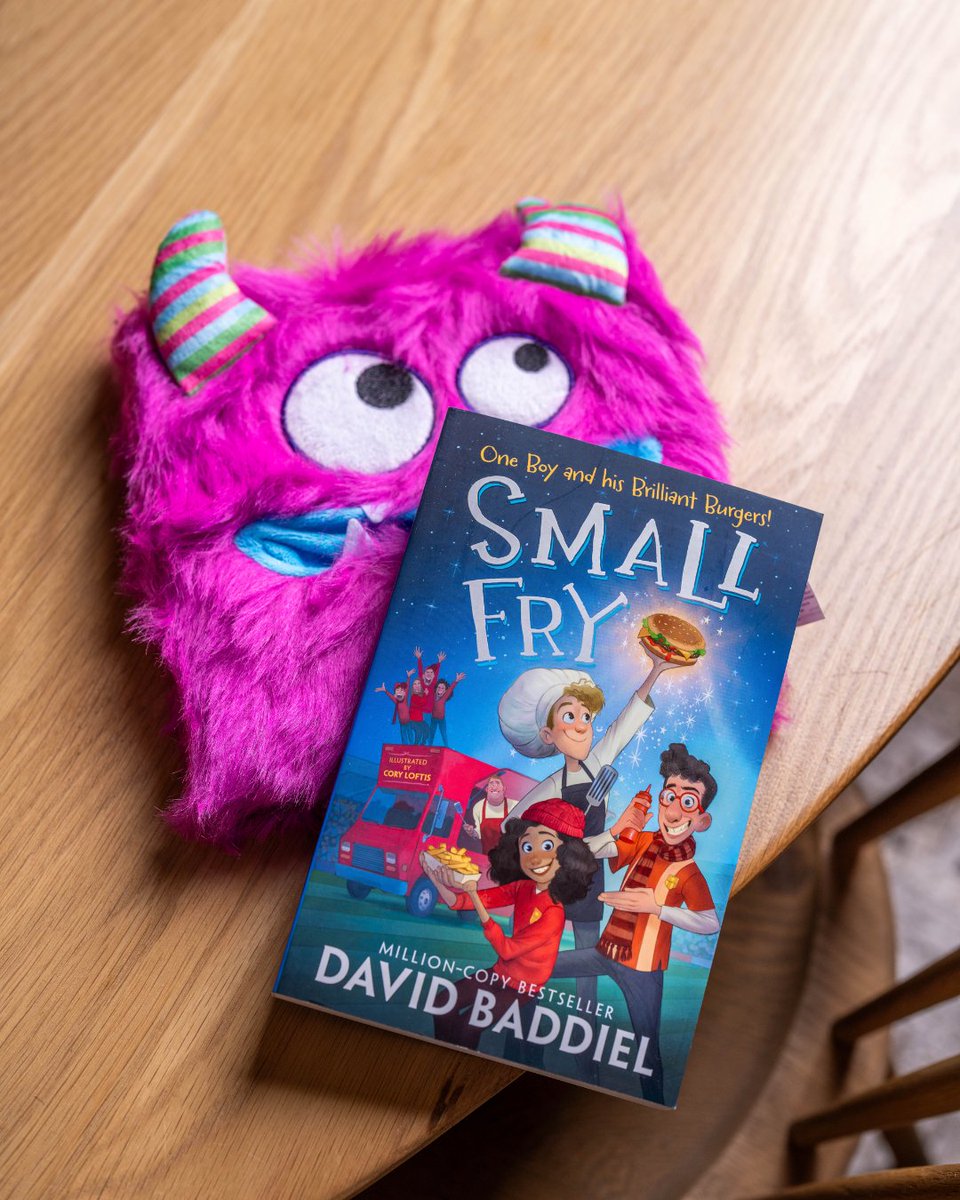 ExclusiveBooks's tweet image. This month at Exclusive Books, it’s all about children’s books. The ones that spark giggles, stir imagination, and settle little minds after big days.
Explore our Children's Collection and discover stories they'll ask for again and again.
⭐ exclusivebooks.co.za/collections/ch…