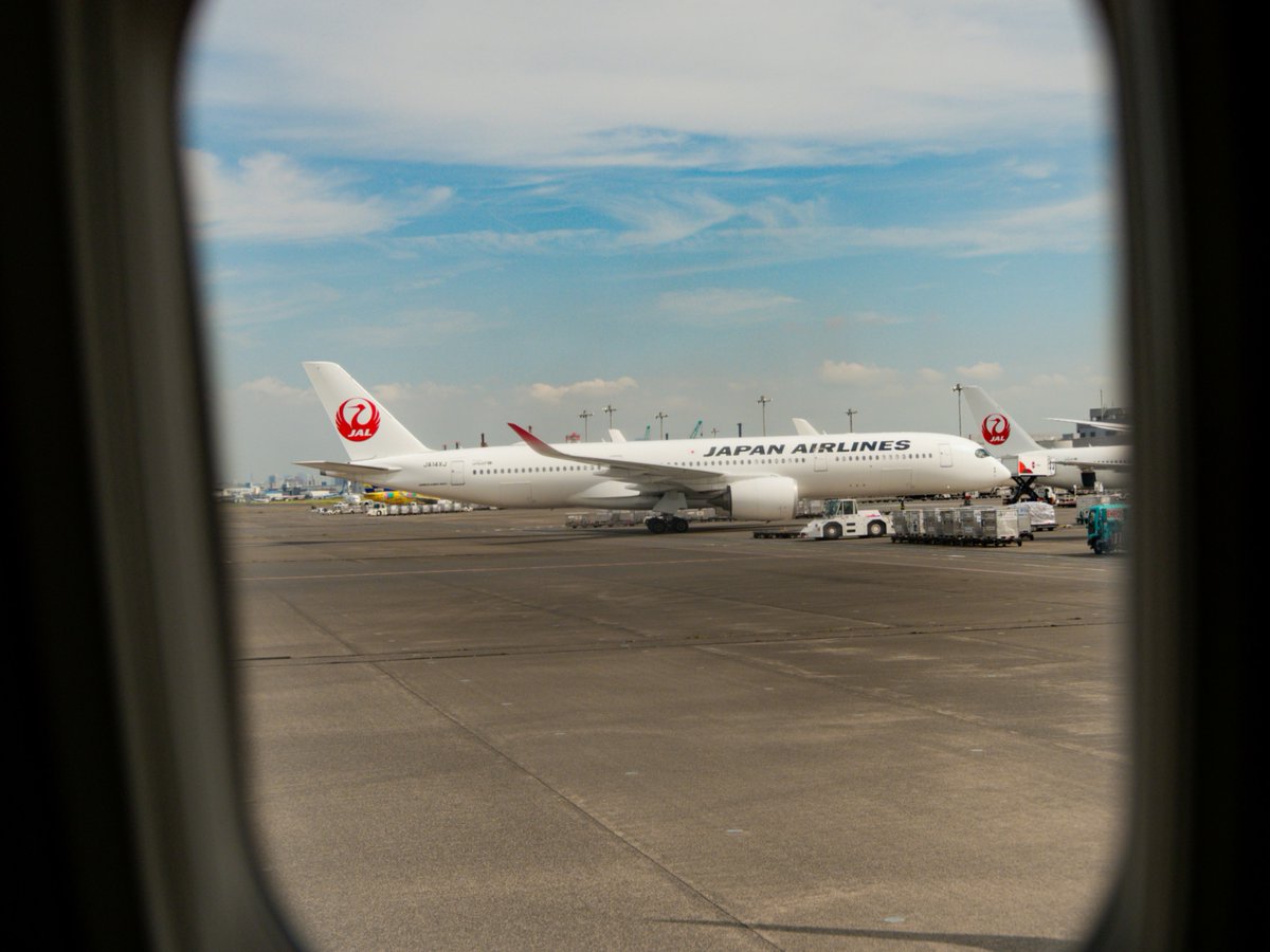 WTTC's tweet image. โ๏ธ๐ฏ๐ต WTTC Member, @JAL_Official_jp is leading the charge in sustainable aviation.
As part of their โFry to Flyโ initiative, JAL operated a flight from Kansai to Shanghai using SAF made from used cooking oil collected across Japan. โป๏ธ๐ข๏ธ
Learn more ๐ bit.ly/4loAVfL