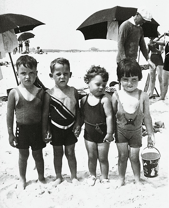 NYstateparks's tweet image. "Available for the benefit and enjoyment of everyone:" Over on the blog, we reflect on how the State Parks system was created to provide all New Yorkers with affordable access to nature, and how it continues to live up to that goal. loom.ly/oiAgIzY