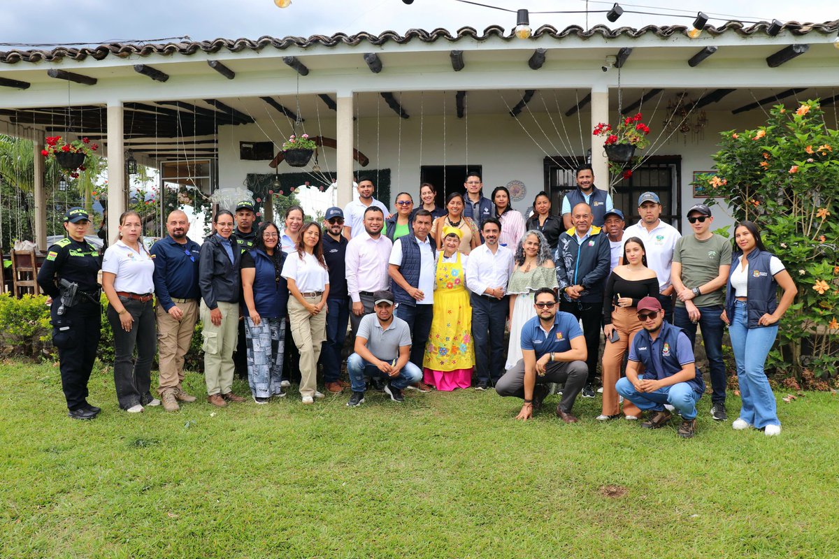 Lideramos Mesa Departamental de #Turismo, Zona Norte del Cauca, para articular acciones que permitan impulsar las dinámicas del sector. Así mismo con la <a href="/CCCauca/">CámaraComercioCauca</a> y <a href="/PROCOLOMBIACO/">PROCOLOMBIA</a> se realizó una capacitacion en Branding y Herramientas  para el Mercado Internacional - Destino.
