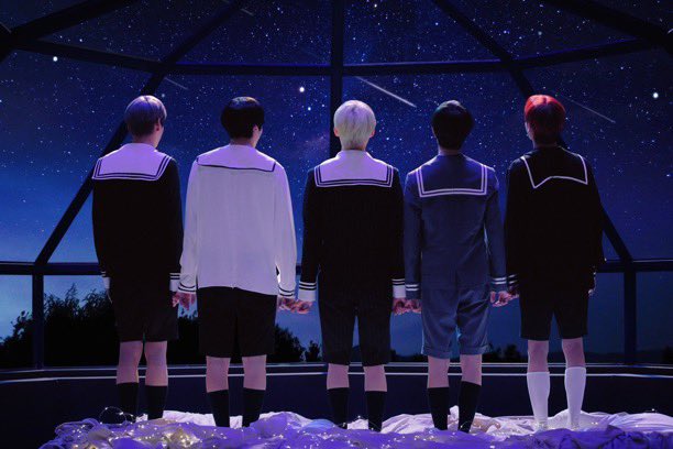 translatingTXT's tweet image. 2020: “save me, can’t you see me?”
2025: “do you still remember the promise we made intertwining our pinky fingers? i can see”