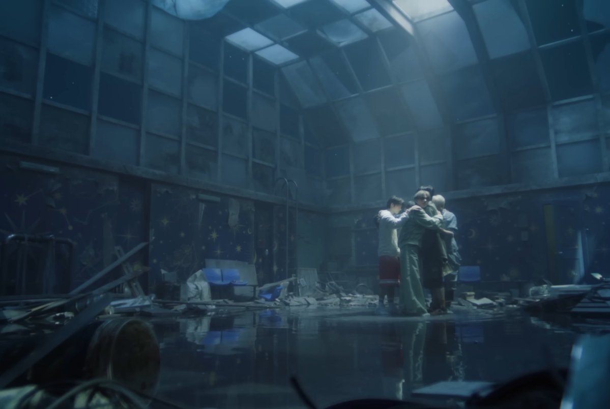 translatingTXT's tweet image. 2020: “save me, can’t you see me?”
2025: “do you still remember the promise we made intertwining our pinky fingers? i can see”