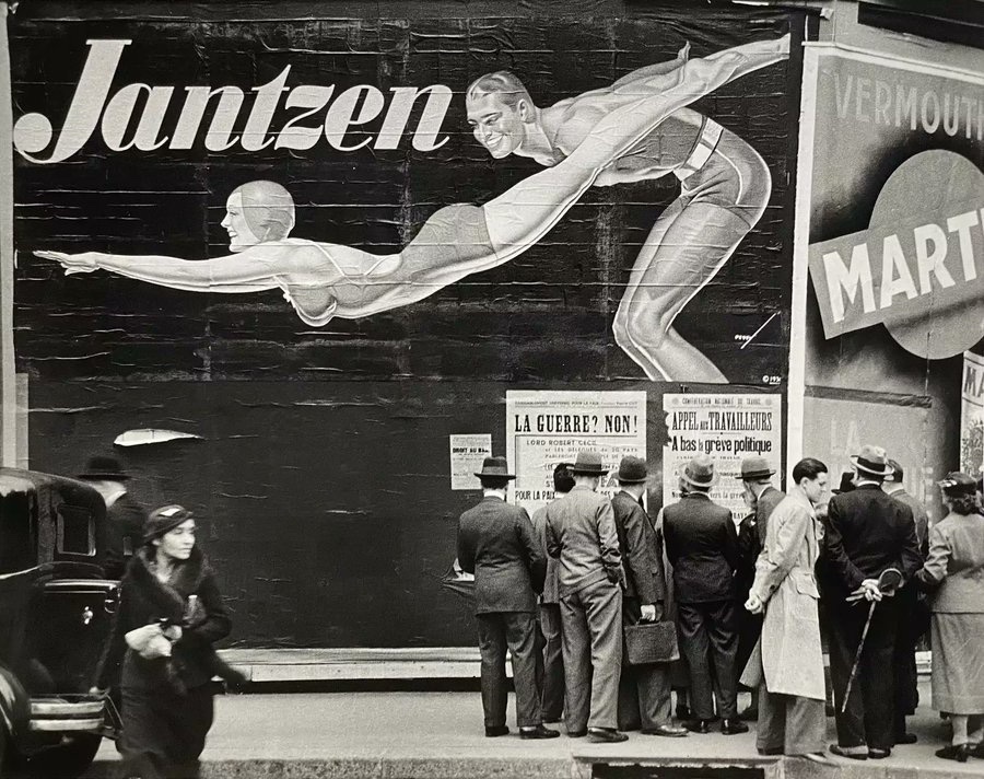 LKpaddy's tweet image. Jantzen poster, La Paix, La Guerre, 1930 β’ Lucien Aigner β’