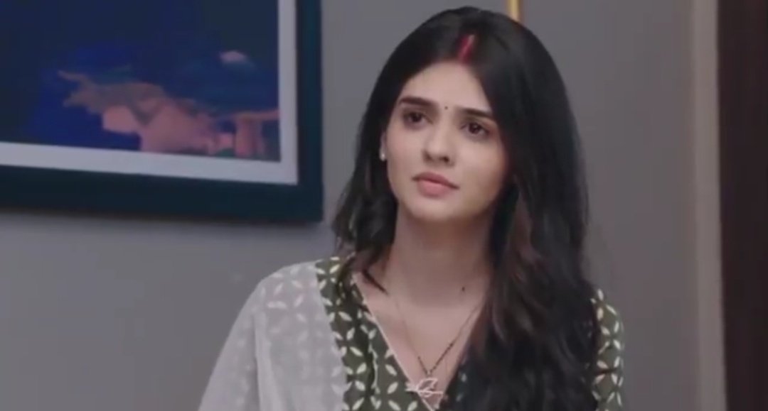 " Aaj pehli baar tumhe itne kareeb se dekha " 😌 

Shivansh fall harder ❤️

#Prashiv #KumkumBhagya