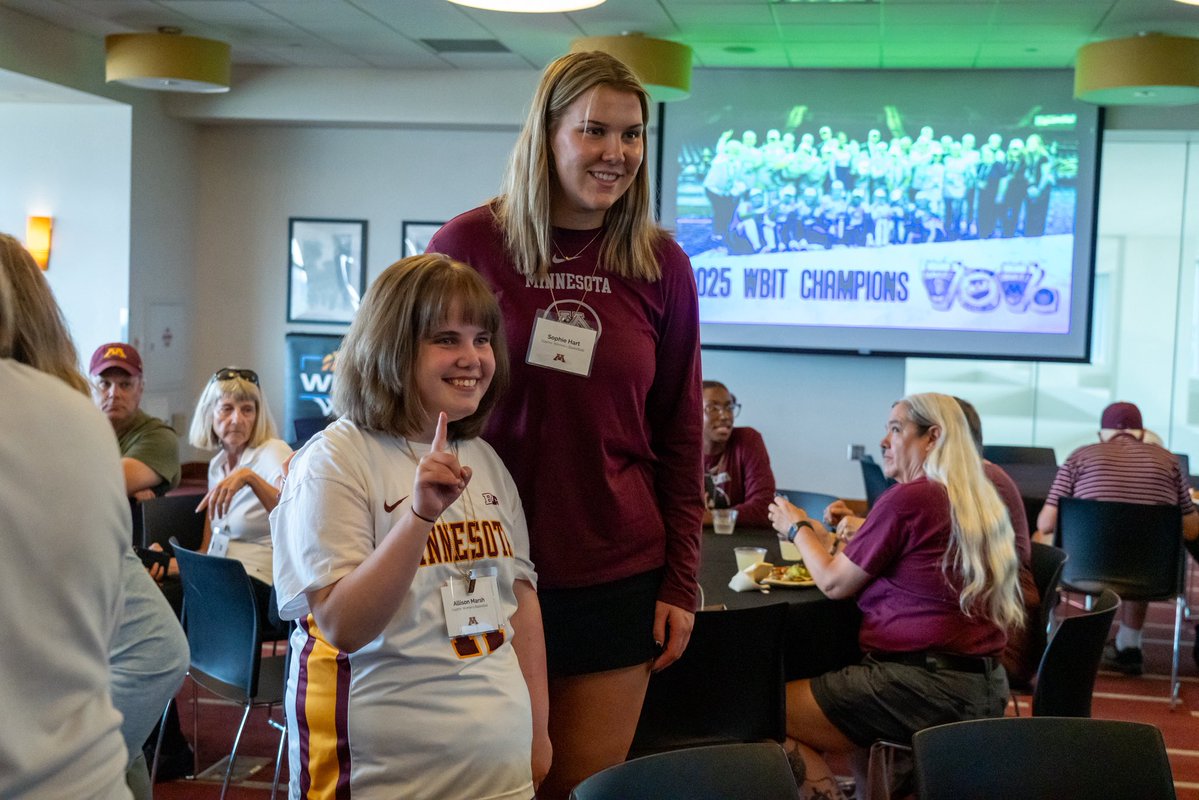 GopherWBB's tweet image. Taking in the 2025 @wbitwbb Championship🏆
Thank you to those that came out and celebrated our champs yesterday 👏
#SkiUMah | #Gophers〽️