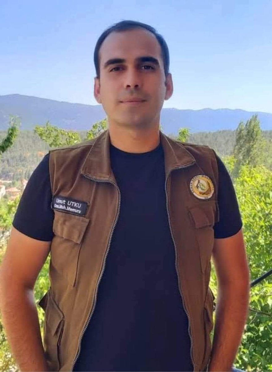 Hani bazen karamsarlığa kapılıp soruyorsunuz ya, umut var mı diye? 

Var kardeşim. 

Umut'ları var bu ülkenin. 

Bir kişi bile kalsa, her şeyi değiştirmeye gücü yeten Umut'ları var.

NNC Haber