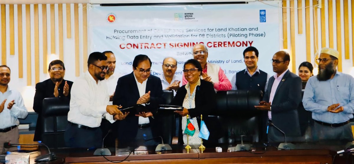 Sonali Dayaratne (@sonalidayaratne) on Twitter photo Building on a pilot, the Ministry of Land and <a href="/UNDP_BD/">UNDP Bangladesh</a> will collaborate on digitizing paper-based land records in 8 districts. We hope this will be a foundational step towards building a #transparent #land management system that is #accessible to all. <a href="/UNDPasiapac/">UNDP in Asia and the Pacific</a> Building on a pilot, the Ministry of Land and <a href="/UNDP_BD/">UNDP Bangladesh</a> will collaborate on digitizing paper-based land records in 8 districts. We hope this will be a foundational step towards building a #transparent #land management system that is #accessible to all. <a href="/UNDPasiapac/">UNDP in Asia and the Pacific</a>