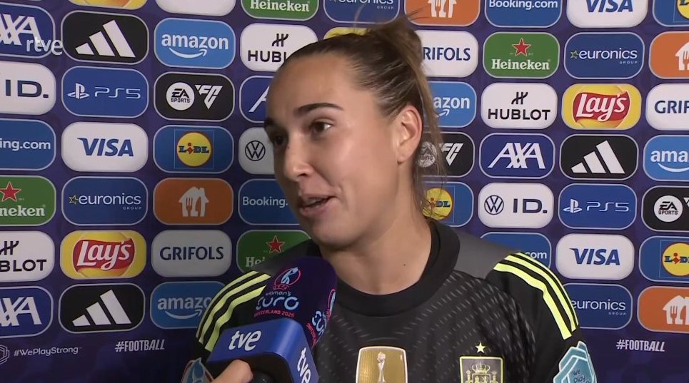 Foetbal247TBG's tweet image. Cata Coll: &apos;&apos;I am happy, obviously. It is a dream to be here. I came here really looking forward to it, despite what happened to me, but I have recovered now and happy with today&apos;s win.&quot; #ESPSUI #WEURO2025