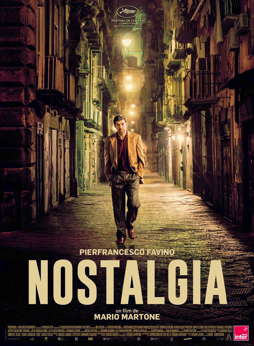 philippe_rouyer's tweet image. À 21h sur @ARTEfr «Nostalgia» est un film magnifique de Mario Martone qui avait fait l’événement à #Cannes2022. Le protagoniste incarné par le génial Pierfrancesco Favino revient à Naples 40 ans après. Le spectre de la Camorra et le retour de son passé entrechoquent ses souvenirs