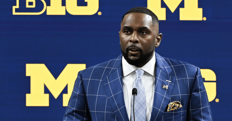 TheWolverineOn3's tweet image. 3 questions we'll ask Sherrone Moore
2 thoughts on Ohio State and their media day comments
1 prediction on how Michigan will do in its first three road games
The 3-2-1: on3.com/teams/michigan…