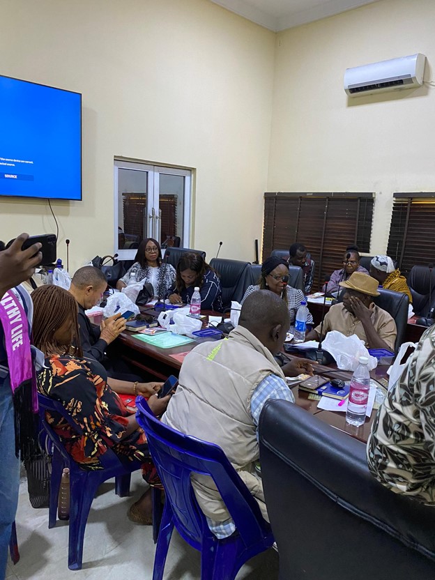 RVCHPP's tweet image. Yesterday, Dr. Vetty Agala joined HELDi & stakeholders to strengthen SGBV response in Rivers State. She pledged free enrollment of GBV survivors into RIVCHPP’s health insurance—ensuring access to care, dignity & recovery. #RIVCHPP #EndGBV #Health4AllRivers #GenderJustice