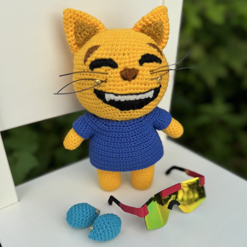 taIvisota's tweet image. made this for @mogcoin 😹