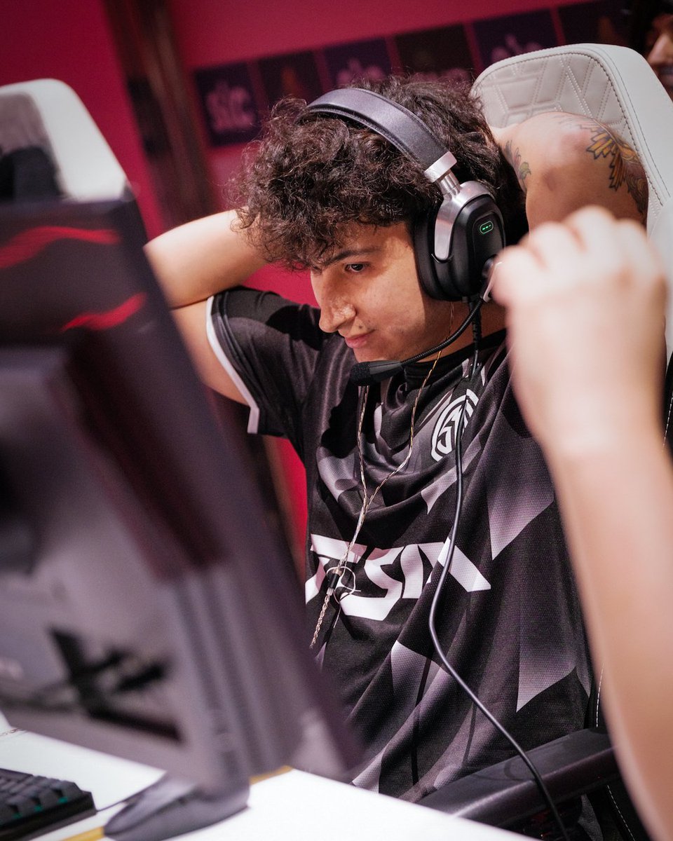 TSM's tweet image. o
○
╭◜◝ ͡ ◜ ͡ ╮ ╭◜◝ ͡ ◜◝ ͡ ◝╮
( thinking ) ( about )
╰◟◞ ͜ ╭◜◝ ͡ ◜◝ ͡ ◝ ͡ ╮◞◟◞╯
( TSM Gent )
╰◟◞ ͜ ◟◞ ͜ ◟◞ ╯