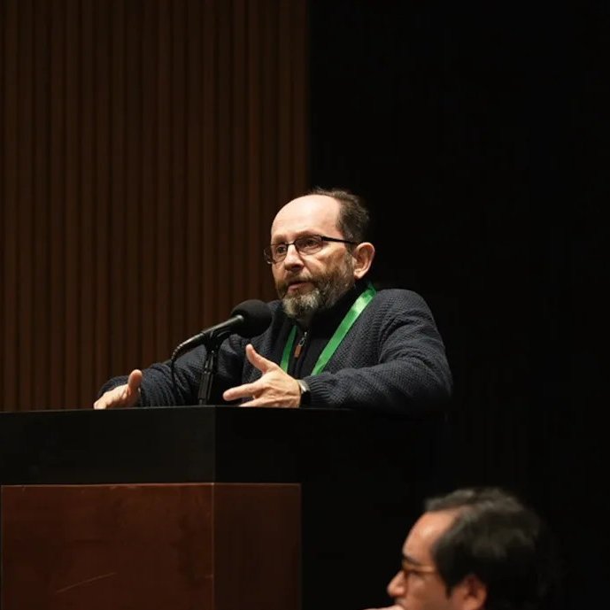 Observacom's tweet image. 👥 Ayer nuestro director ejecutivo, Gustavo Gómez, participó en el conversatorio “Gobernanza digital y gestión de la información en la era digital”, realizado en @U_Academia y organizado por @RumboColectivo en el marco de las actividades paralelas a la cumbre “Democracia Siempre”…
