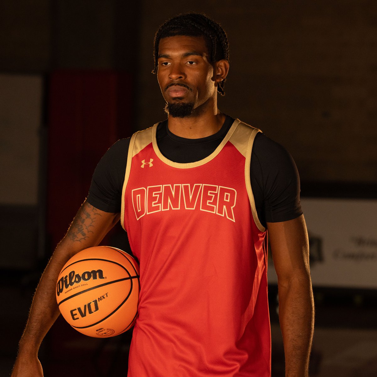 DU_MensHoops's tweet image. HBD to J-Lee
#GoPios