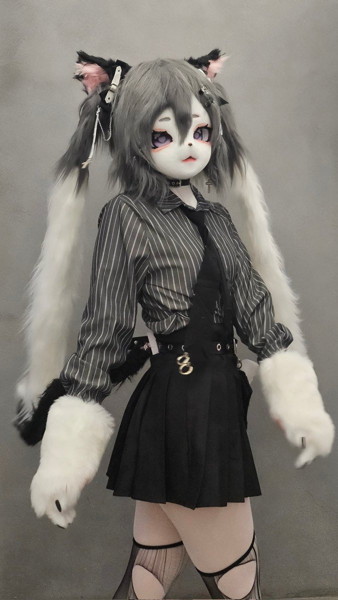 Asom_vrc's tweet image. 날씨가

덥다,