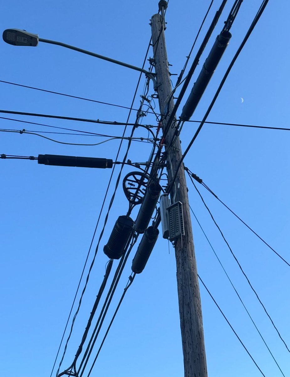 sub__tara's tweet image. They just keep adding more and more and more everywhere in Central Massachusetts… main roads, small neighborhood roads, all over the place. And our cell/internet service gets worse and worse. Why? And why haven’t we been told what all this is for? Have any safety studies been…