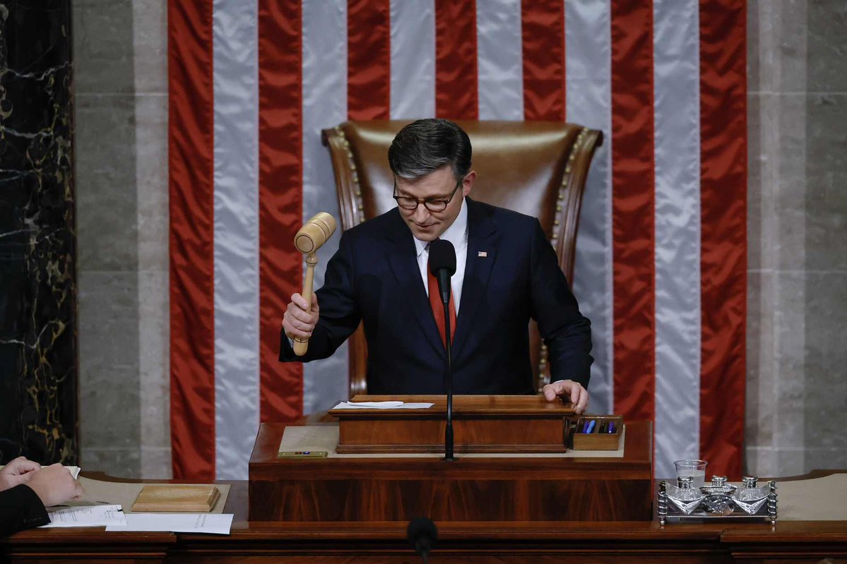 TimBR_X's tweet image. The CLARITY Act (officially the Digital Asset Market Clarity Act of 2025, H.R. 3633) has not been signed into law. It passed the U.S. House of Representatives on July 17, 2025, with a bipartisan vote of 294-134.b367bb34058c78949f The bill has since moved to the Senate, whereβ¦