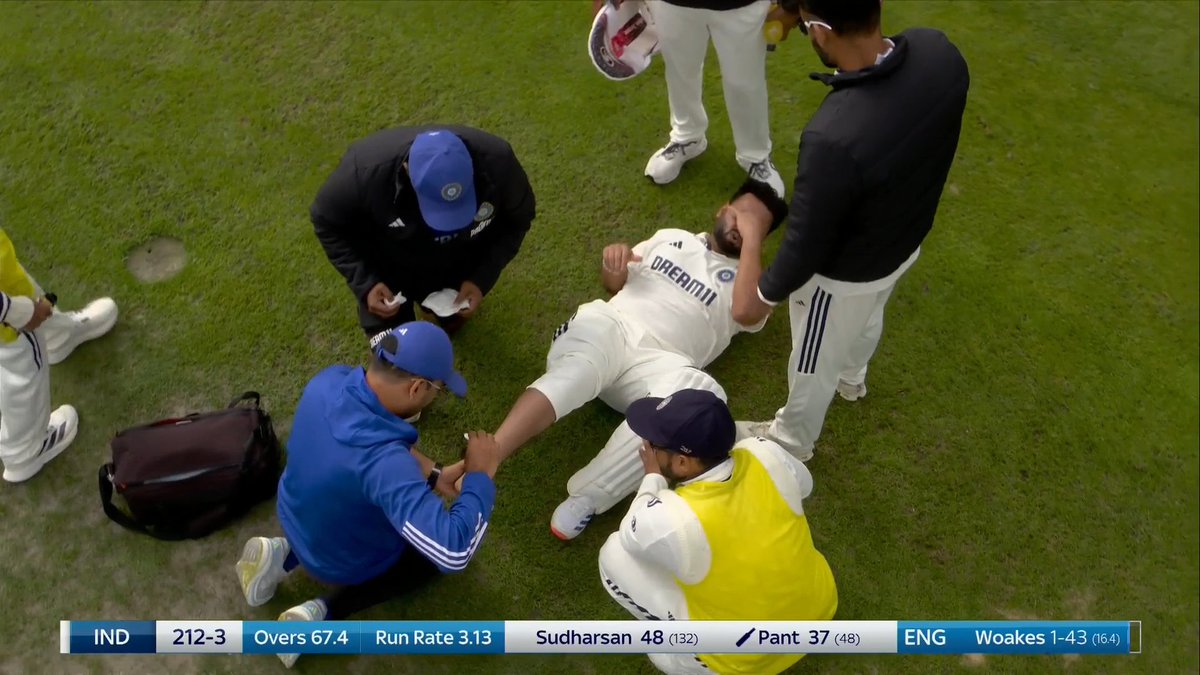 SkyCricket's tweet image. Rishabh Pant is in a lot of pain after reverse-sweeping Chris Woakes onto the top of his own foot... 🤕