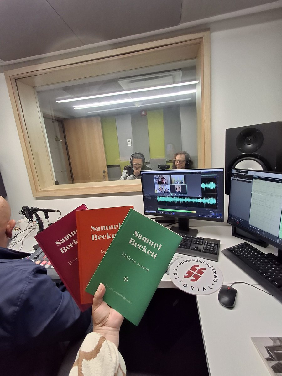 Hoy en Las Voces del Libro hablamos de la Una biblioteca de Samuel Beckett publicada por Ediciones Godot. Invitamos a Matías Battistón, traductor de Beckett para que nos cuente cómo es traducir a el autor irlandés.

Escúchanos en urosarioradio.co

#LeeURosario